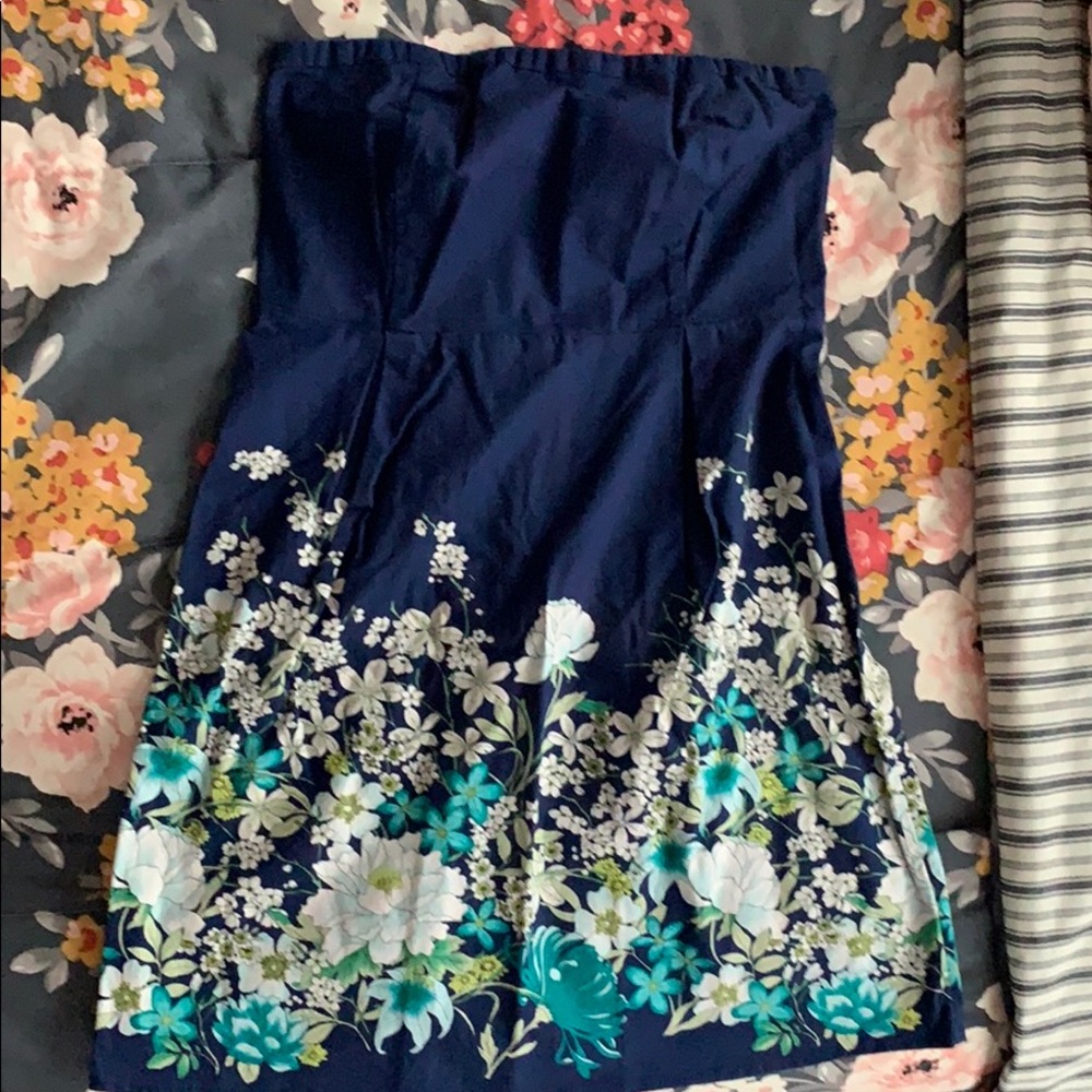 Strapless dress